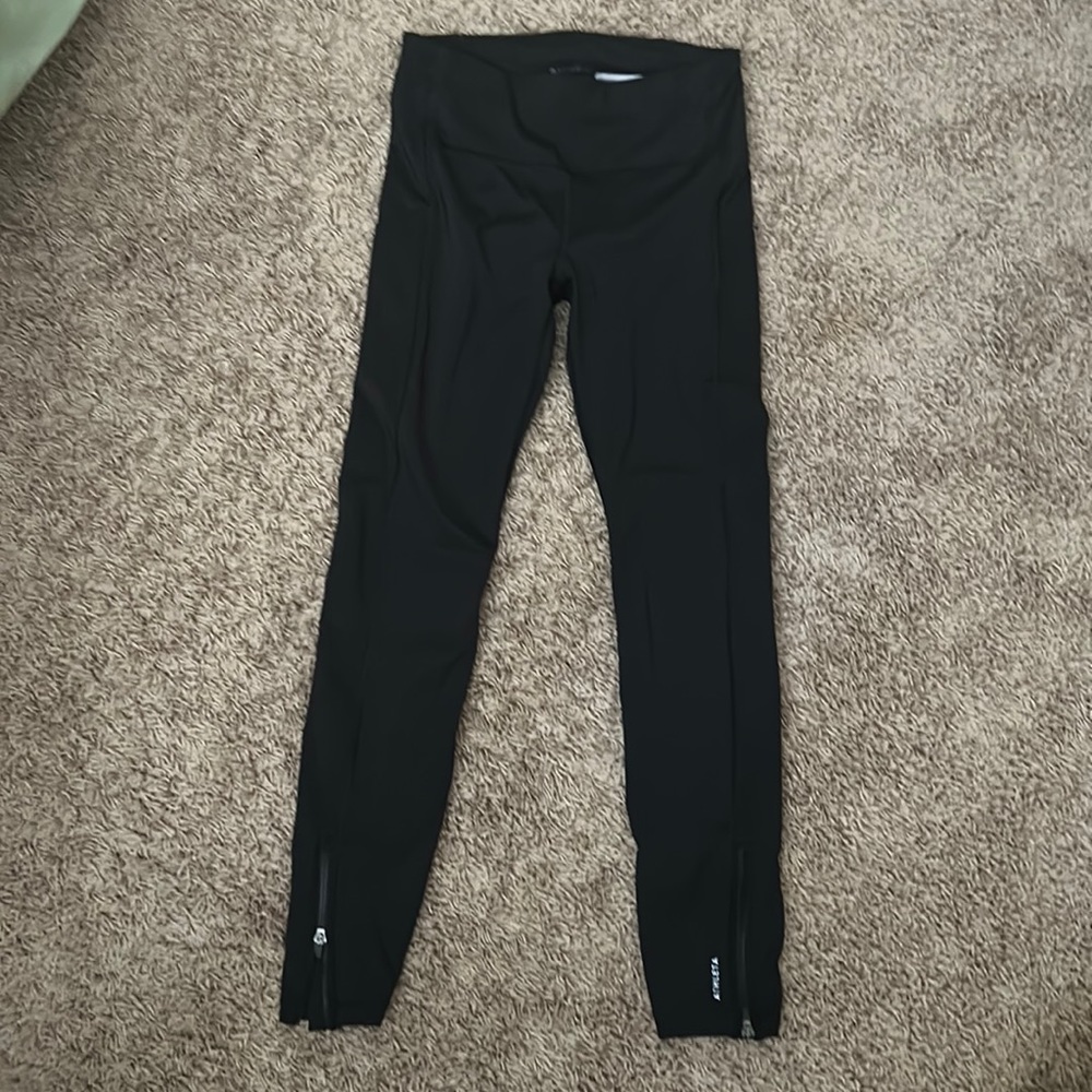 Black Athleta leggings